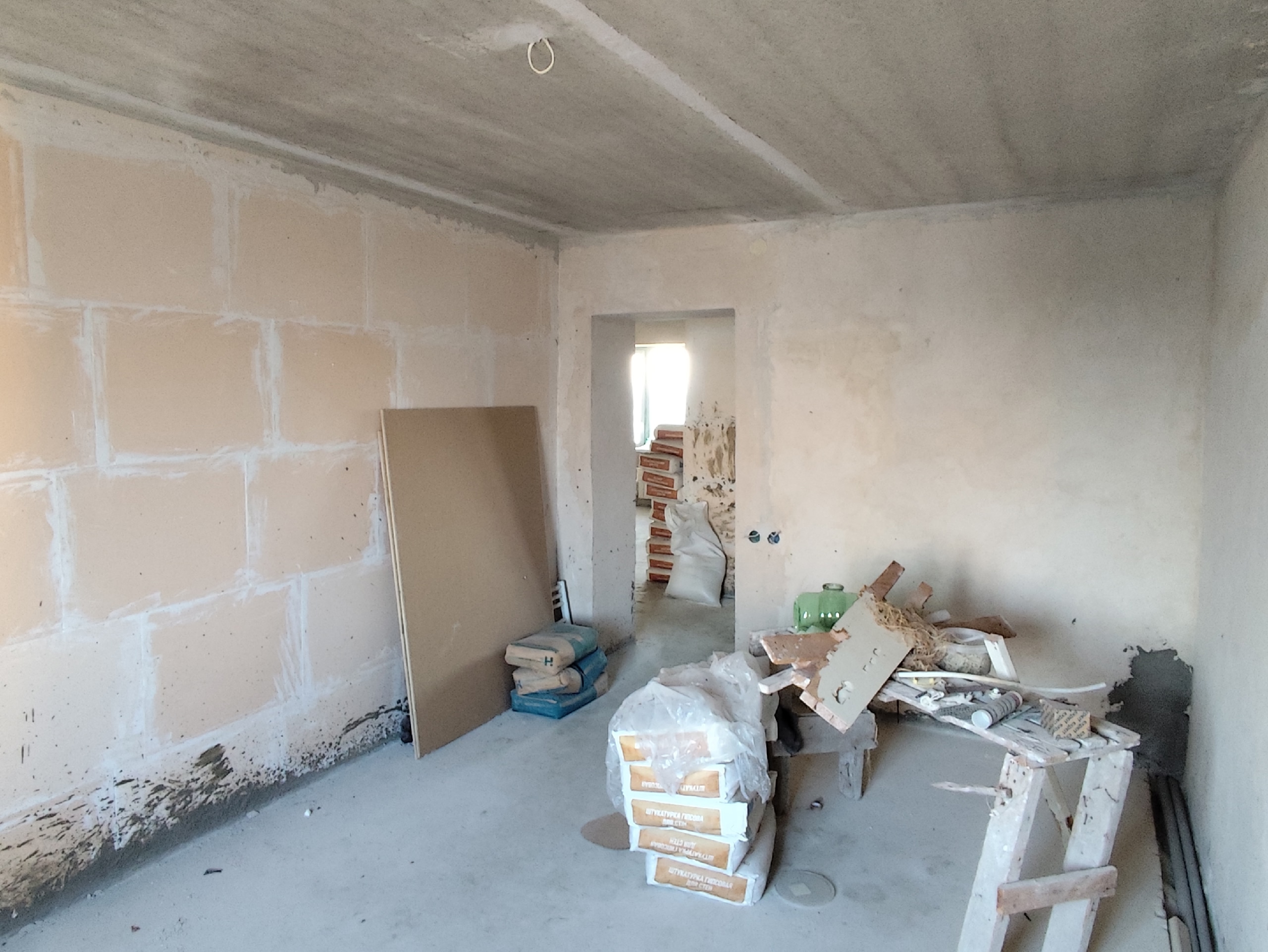 ЦЕНА СНИЖЕНА !!!!!!! 🏡 Продается просторная 3-комнатная квартира 📍 ул. Генерала Лашина, 9-й этаж из 10 📐 Площадь: 81 м² 📞 Алла — +7 959 510 90 06 ✨ О квартире: — Подготовлена к ремонту — можно воплотить свои идеи — Установлены металлопластиковые окна — Планировка удобная, комнаты просторные 🏢 О доме и дворе: ...